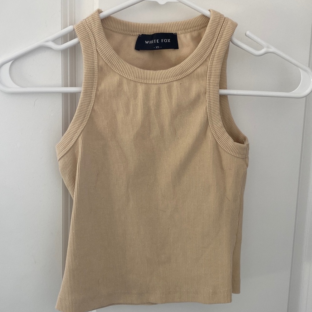 White fox boutique cropped tank top